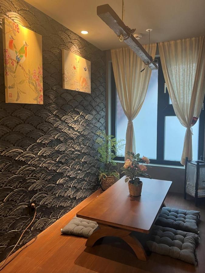 Hwon Guesthouse Seoul Bagian luar foto
