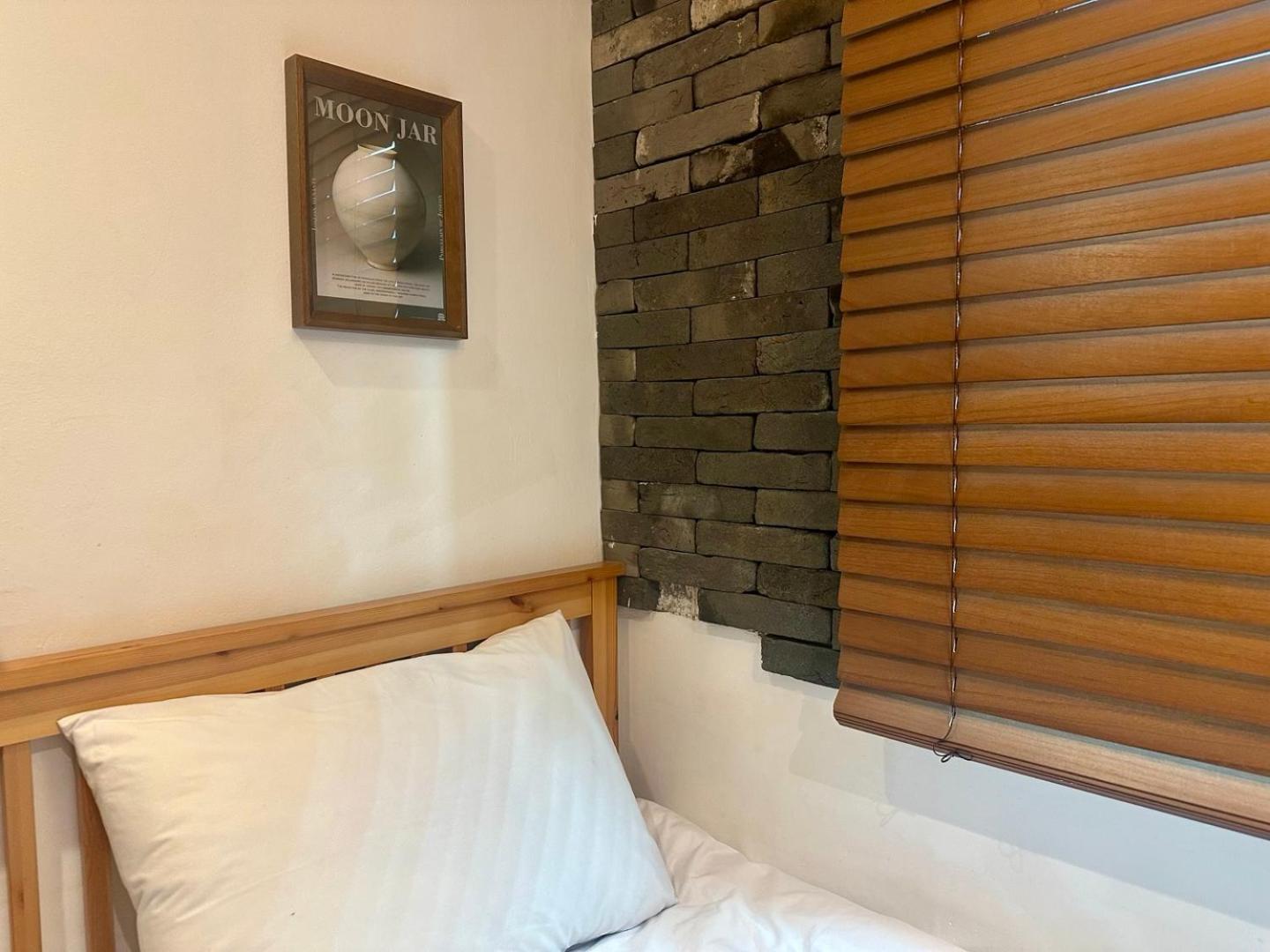 Hwon Guesthouse Seoul Bagian luar foto