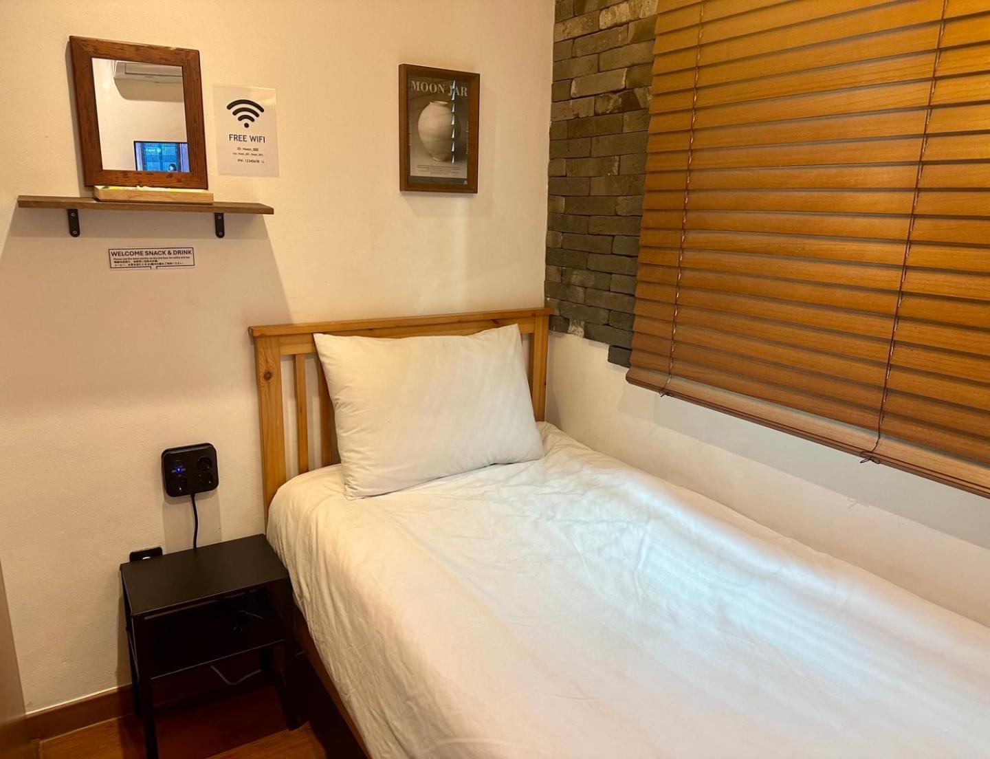 Hwon Guesthouse Seoul Bagian luar foto